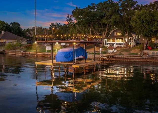 Property at 114 Harbor Dr, Gun Barrel City, TX 75156, 3 beds, 2 baths
