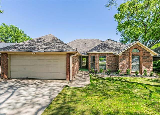 Property at 3917 Winston Dr, Denton, TX 76210, 3 beds, 2 baths
