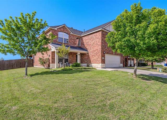 Property at 401 Villanova Dr, Van Alstyne, TX 75495, 4 beds, 2.5 baths