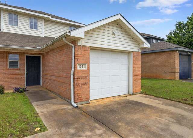 Property at 1321 Village Garden Dr, Azle, TX 76020, 4 beds, 2 baths