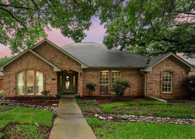 Property at 5206 Independence Ave, Arlington, TX 76017, 4 beds, 3.5 baths