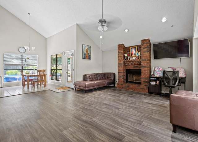 Property at 710 Running Creek Dr, Arlington, TX 76001, 3 beds, 2 baths