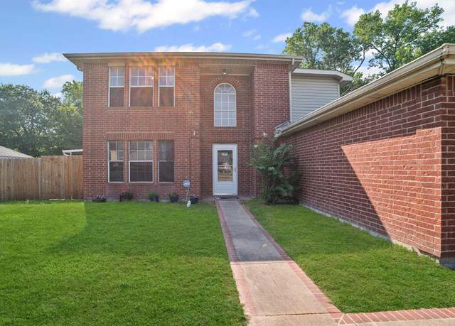 Property at 1016 Meadowbrooke Dr, Cedar Hill, TX 75104, 4 beds, 2.5 baths