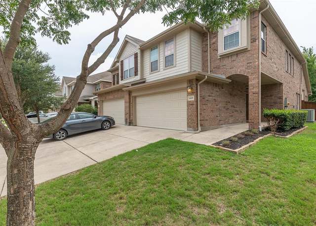 Property at 1419 Ravenwood Dr, Mansfield, TX 76063, 4 beds, 2.5 baths
