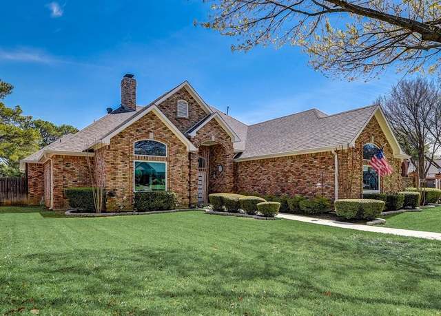 Property at 5211 Vicksburg Dr, Arlington, TX 76017, 4 beds, 3 baths