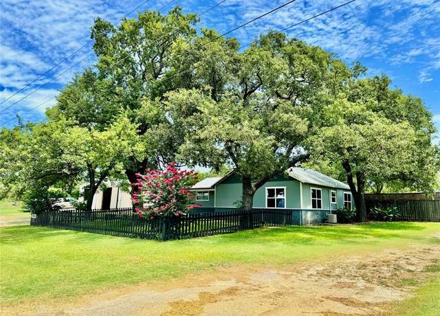 Property at 7300 N State Highway 108 Hwy, Stephenville, TX 76401, 3 beds, 1 bath