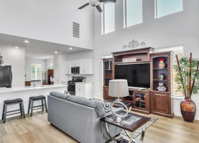 Property at 2933 S Griffin Ln, Heartland, TX 75126, 4 beds, 3 baths