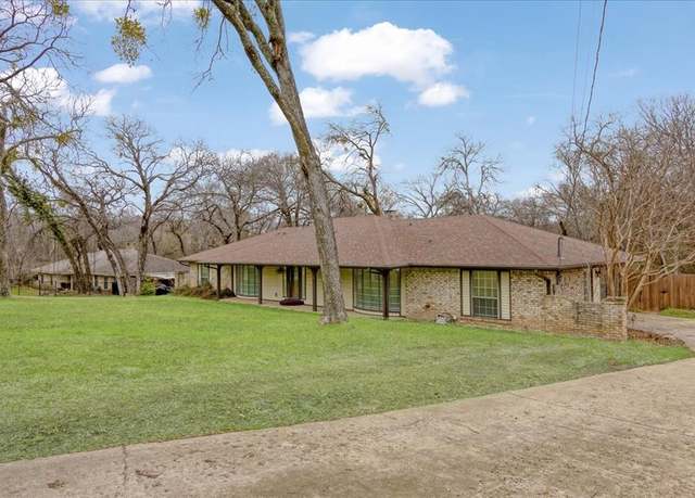 Property at 1114 Dula Cir, Duncanville, TX 75116, 4 beds, 3 baths