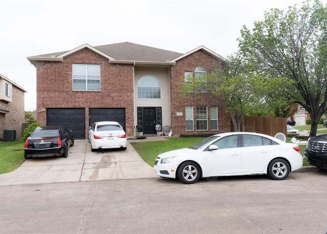 Property at 6920 Danieldale Dr, Fort Worth, TX 76137, 4 beds, 2.5 baths