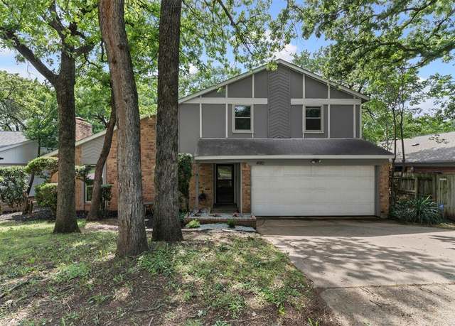 Property at 4910 Crest Dr, Arlington, TX 76017, 4 beds, 2.5 baths