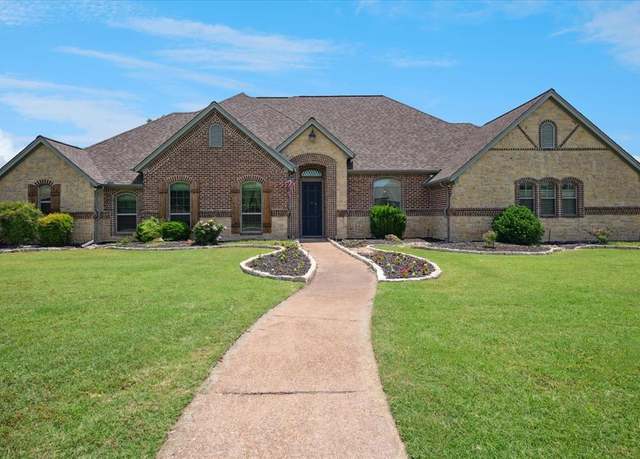 Property at 104 Briarwood Ln, Haslet, TX 76052, 4 beds, 3 baths