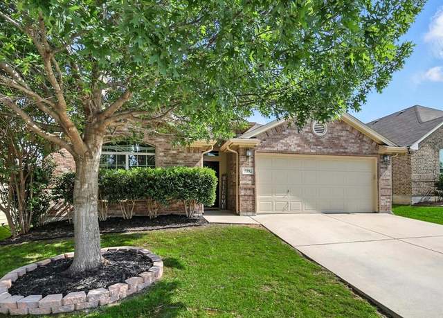 Property at 729 Poncho Ln, Fort Worth, TX 76052, 3 beds, 2 baths