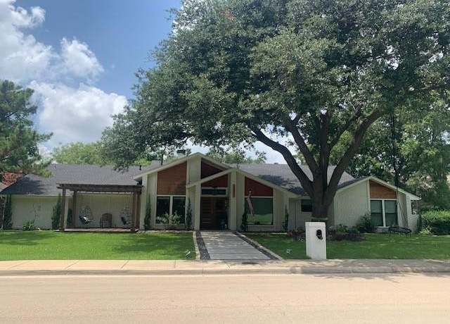 Property at 15311 Leavalley Dr, Dallas, TX 75248, 5 beds, 3.5 baths