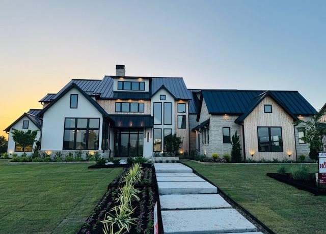 Property at 311 Longview Pl, Heath, TX 75032, 4 beds, 4.5 baths