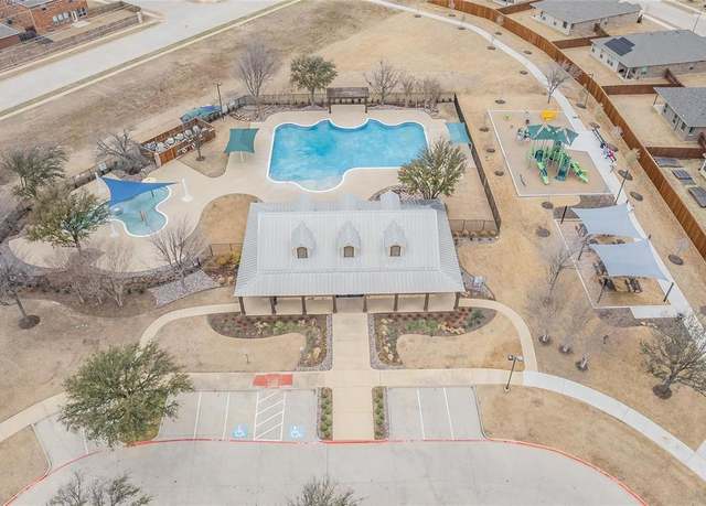 Property at 537 Running Water Trl, Fort Worth, TX 76131, 4 beds, 2 baths