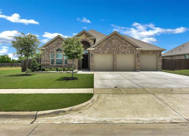 Property at 10426 Walnut Ridge Dr, Grand Prairie, TX 76065, 4 beds, 2 baths