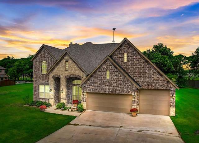 Property at 1102 The Trails Dr, Blue Ridge, TX 75424, 5 beds, 4.5 baths