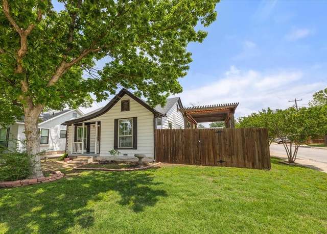 Property at 2737 Wayside Ave, Fort Worth, TX 76110, 3 beds, 2 baths