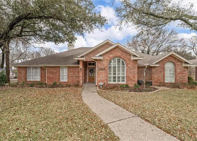 Property at 10003 Creek Bend Dr, Woodway, TX 76712, 4 beds, 3 baths