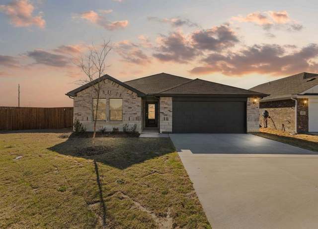Property at 335 Sugarlands Dr, Greenville, TX 75402, 4 beds, 3 baths