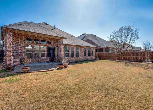 Property at 9848 Robinwoods Dr, Frisco, TX 75035, 5 beds, 4.5 baths