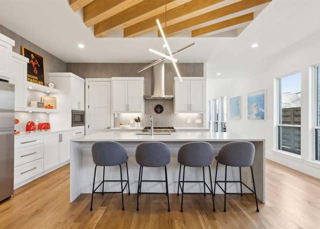 Property at 5401 Melrose Ave, Dallas, TX 75206, 4 beds, 4 baths