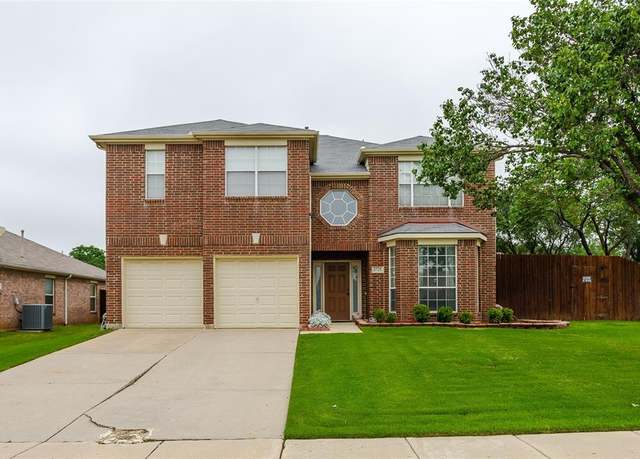 Property at 2725 Crater Lake Ln, Denton, TX 76210, 4 beds, 3 baths