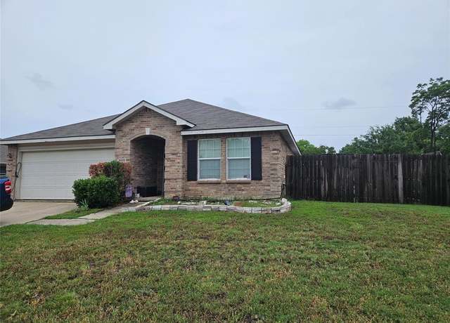 Property at 2901 Saddle Dr, Denton, TX 76210, 4 beds, 2 baths