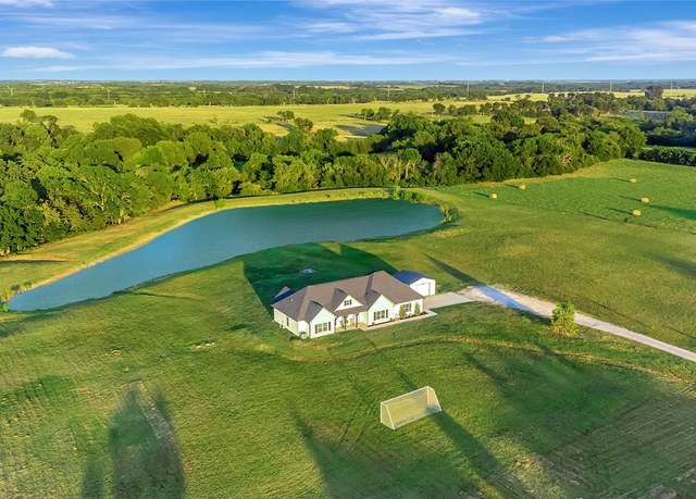 Property at 390 Paxton Rd, Gunter, TX 75058, 4 beds, 2 baths