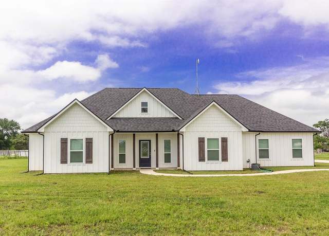 Property at 7055 Deer Run, Kemp, TX 75143, 4 beds, 2.5 baths