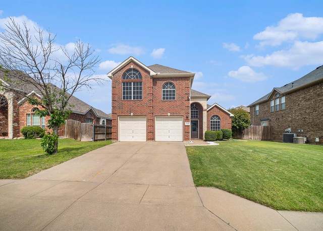 Property at 7132 Denver City Dr, Fort Worth, TX 76179, 5 beds, 2.5 baths