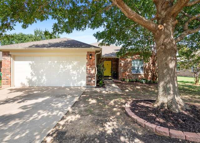 Property at 3716 Allison Dr, Denton, TX 76207, 3 beds, 2 baths