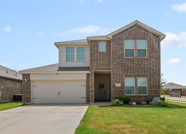 Property at 2729 Royal Acres Dr, Denton, TX 76209, 4 beds, 3 baths