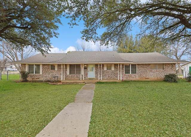 Property at 315 Hall St, Whitesboro, TX 76273, 3 beds, 2 baths