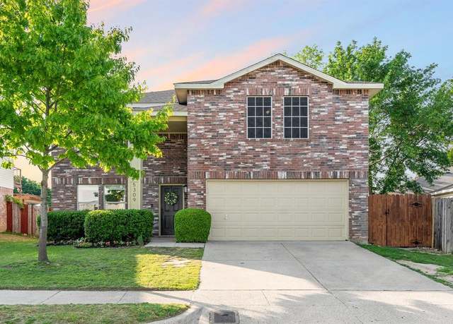 Property at 5309 Royal Birkdale Dr, Fort Worth, TX 76135, 3 beds, 2.5 baths
