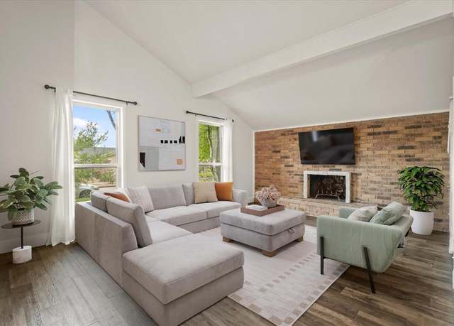 Property at 4532 Newcombe Dr, Plano, TX 75093, 3 beds, 2 baths