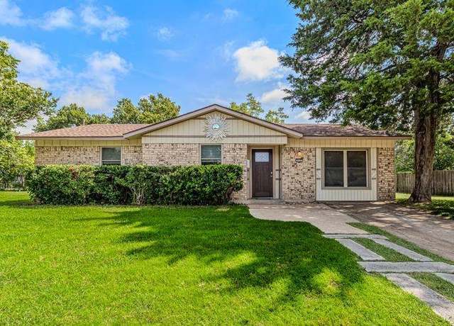 Property at 910 Sara Dunn Dr, Garland, TX 75042, 3 beds, 1.5 baths