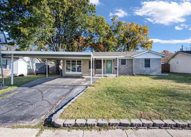 Property at 912 Patria Dr, Mesquite, TX 75149, 3 beds, 2 baths