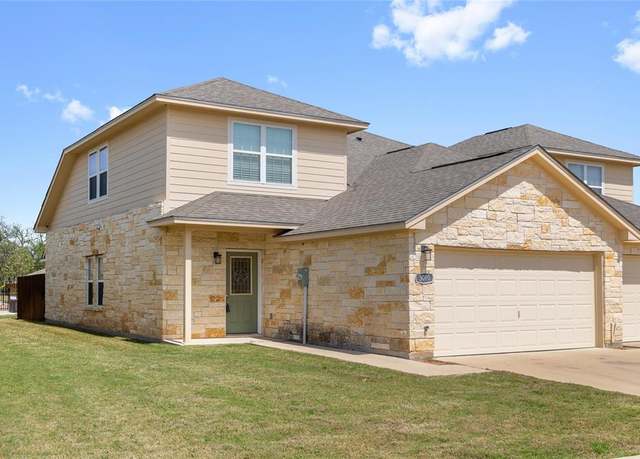 Property at 3010 Waterstone Way, Brownwood, TX 76801, 3 beds, 2.5 baths