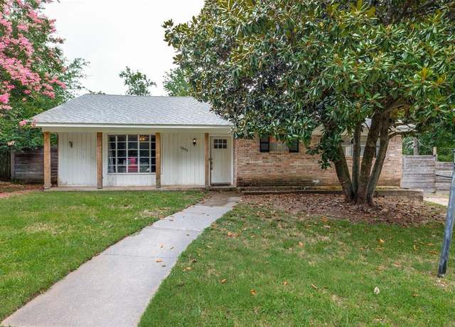 Property at 1001 Windsor Dr, Sherman, TX 75092, 3 beds, 2 baths