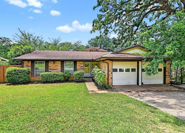 Property at 813 Glen Key St, Denison, TX 75020, 4 beds, 2 baths