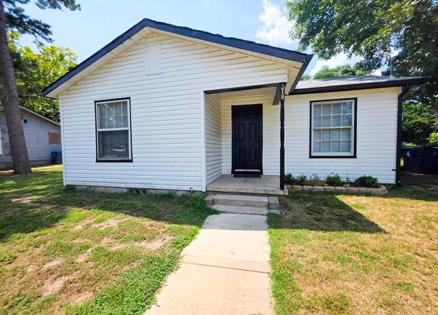 Property at 318 Dean St, Athens, TX 75751, 3 beds, 1 bath