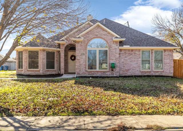 Property at 7517 Princeton Rd, Rowlett, TX 75089, 4 beds, 2.5 baths