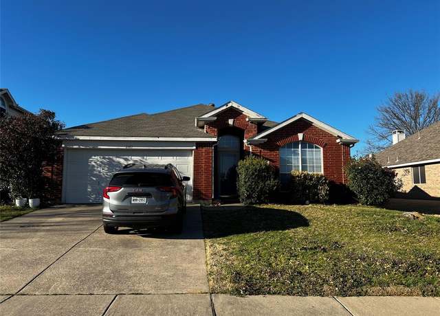 Property at 2405 Kariba Ln, Denton, TX 76210, 4 beds, 2.5 baths