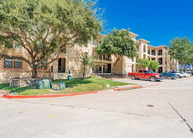 Property at 2131 Portofino Dr, Rockwall, TX 75032, 3 beds, 2 baths