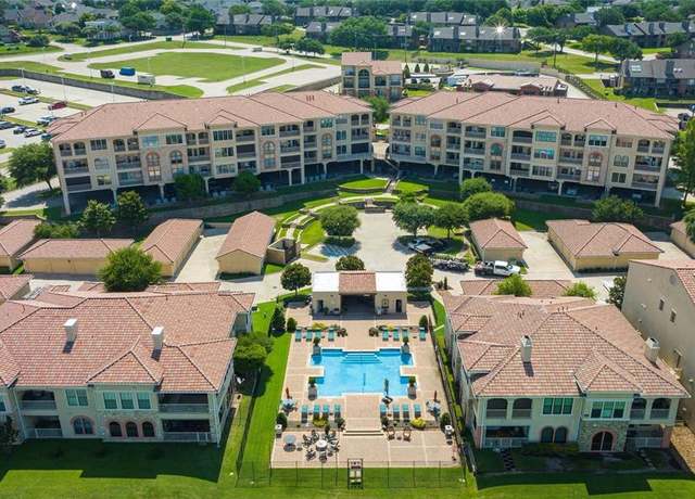 Property at 2131 Portofino Dr, Rockwall, TX 75032, 3 beds, 2 baths