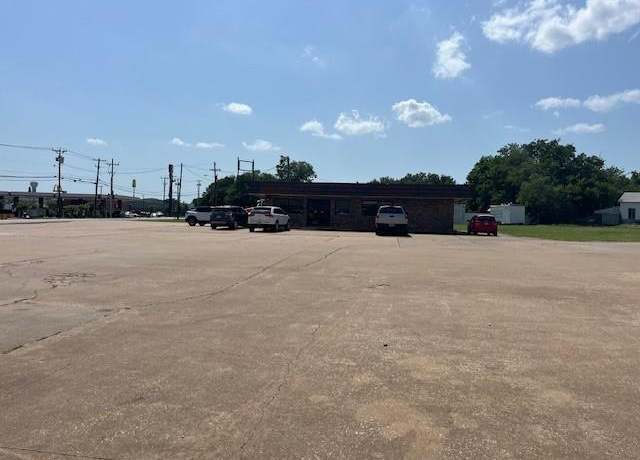 Property at 2900 W Morton St, Denison, TX 75020