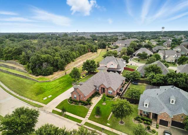 Property at 1620 Terrace Dr, Lantana, TX 76226, 3 beds, 2.5 baths