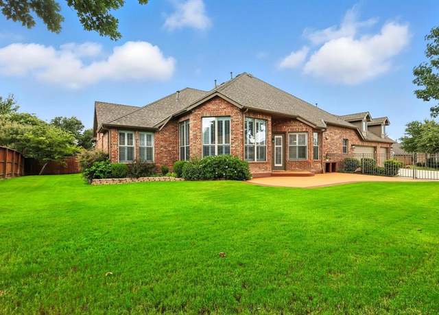 Property at 1620 Terrace Dr, Lantana, TX 76226, 3 beds, 2.5 baths