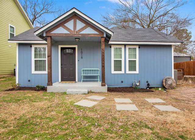 Property at 1018 W Ford St, Denison, TX 75020, 3 beds, 1.5 baths